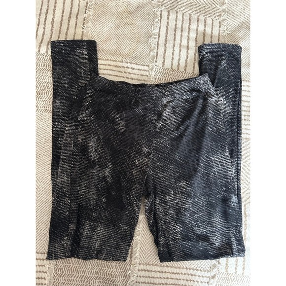 Clara Sun Woo Black and White Patterned Leggings - Picture 1 of 3